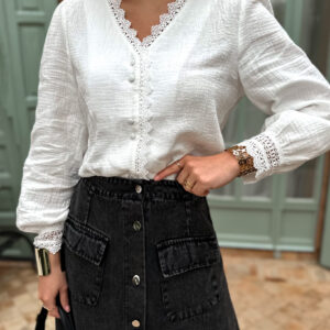 Bílá elegantní halenka ZONER 100% bavlna Velikost: M/L
