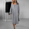 Šedé dlouhé oversize svetrové šaty AUDREY s broží Velikost: ONESIZE - Image 2