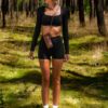 Černý sportovní crop top JIMELA s dlouhým rukávem Velikost: M - Image 2