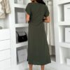 Khaki elegantní vypasované šaty NIRELA s vázáním Velikost: ONESIZE - Image 2