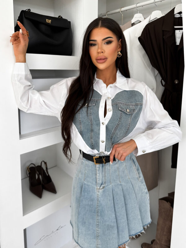 Bílá oversized košile MILIA s denim aplikací Velikost: ONESIZE