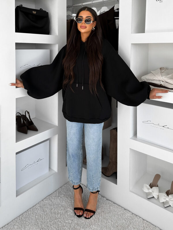 Černá oversize maxi mikina PYRRHA s kapucí Velikost: ONESIZE