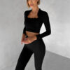 Černý sportovní crop top WALATA s dlouhým rukávem Velikost: M - Obrázek 2