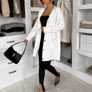 Bílý dlouhý svetr SIVANY na knoflíky Velikost: ONESIZE