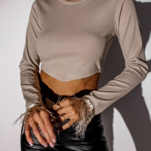 Béžový elegantní top KELEWI s peřím Velikost: ONESIZE