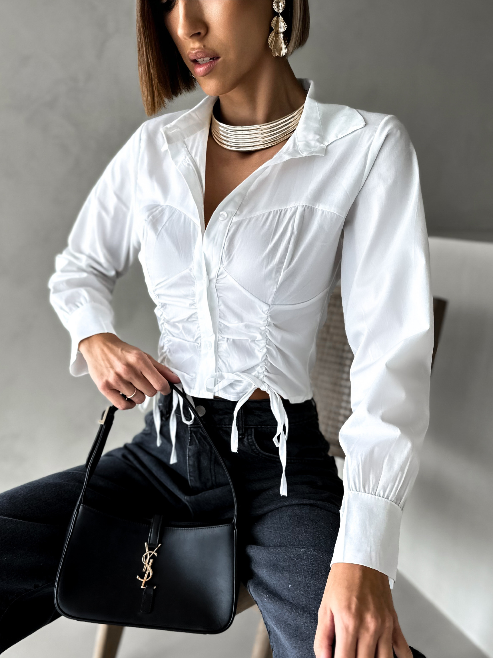 Bílá crop košile OLEOD se stahováním Velikost: ONESIZE - Obrázek 3