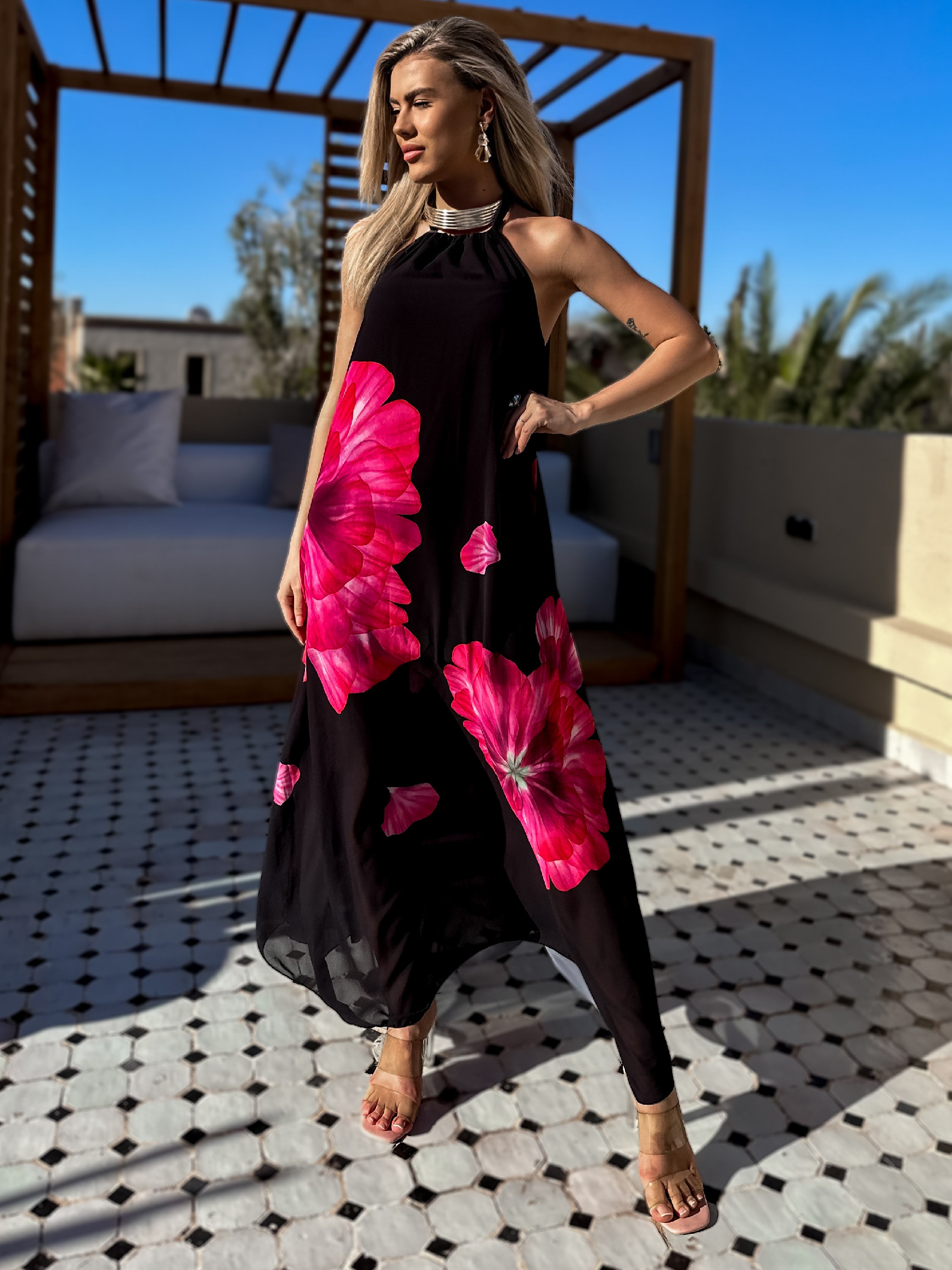 Černé dlouhé elegantní letní šaty GERDINES Velikost: ONESIZE