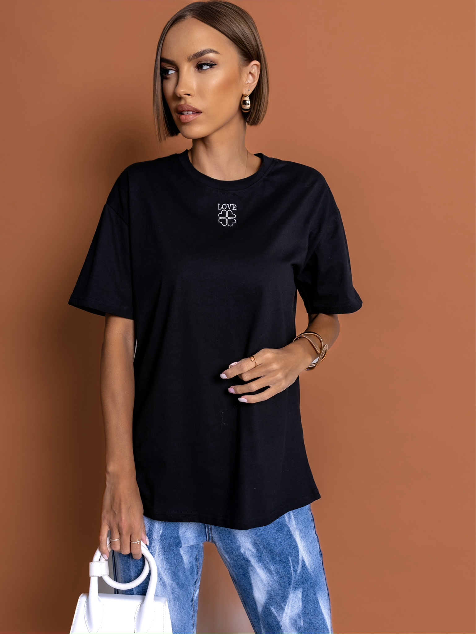 Černé triko SOFEA s výšivkou 100% bavlna Velikost: ONESIZE - Obrázek 2