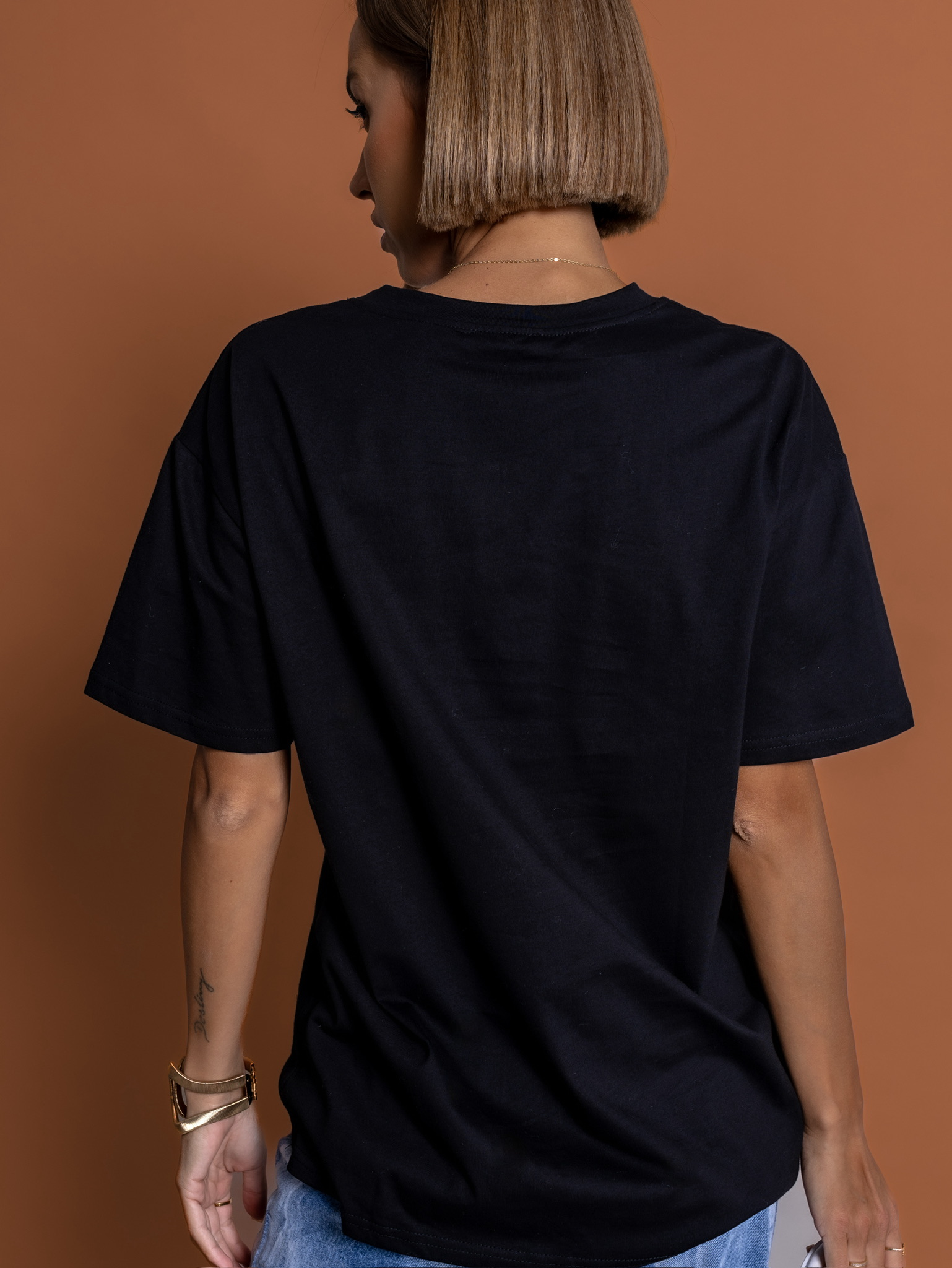 Černé triko SOFEA s výšivkou 100% bavlna Velikost: ONESIZE - Obrázek 3