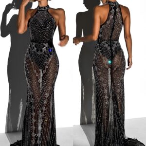 Černé třpytivé večerní šaty FARMER s kamínky a body Velikost: L