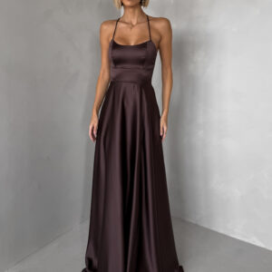 Hnědé dlouhé plesové společenské šaty CELLINES se šněrováním a rozparkem Velikost: L