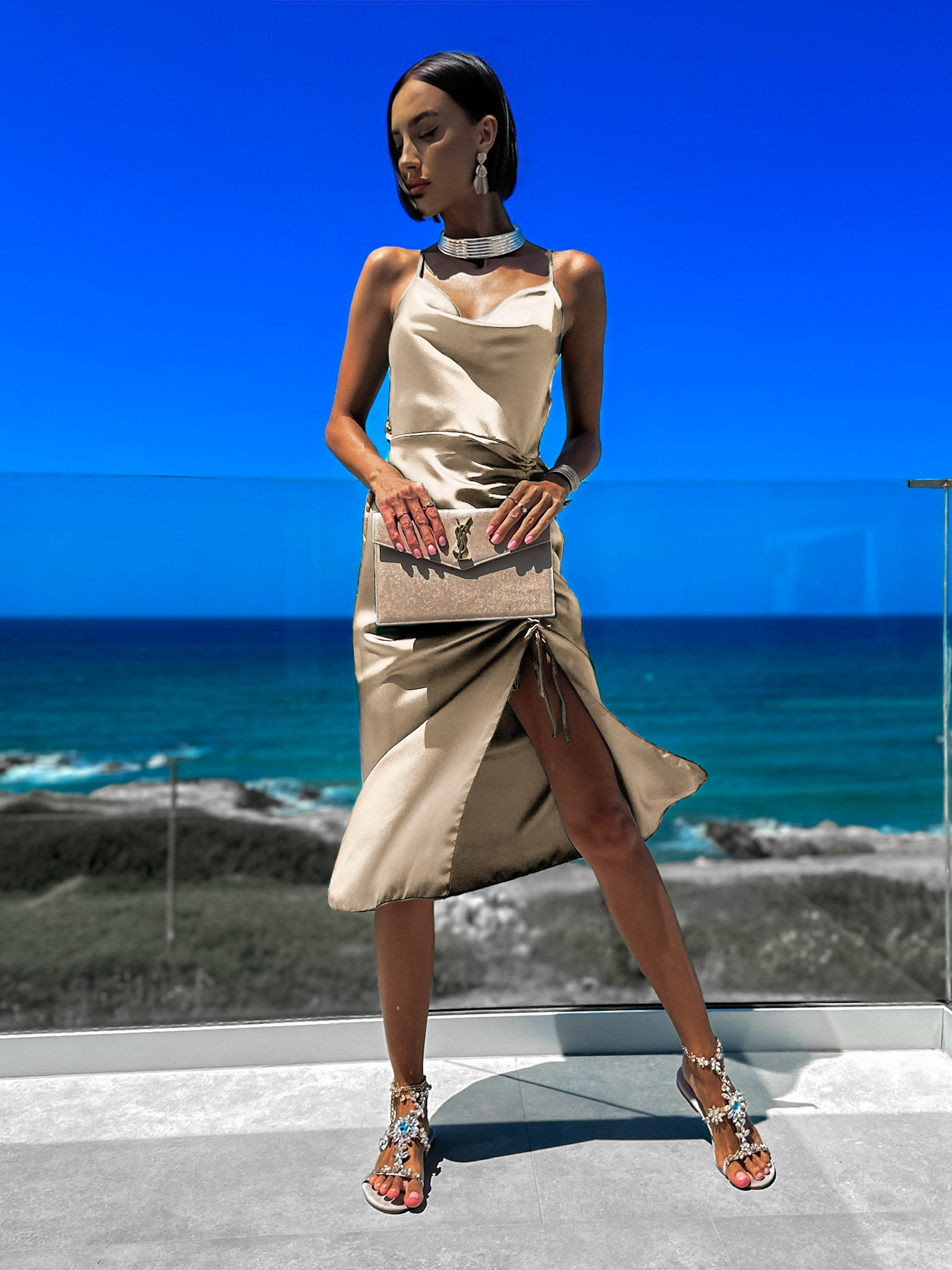 Světle hnědé elegantní šaty STELLAR s řasením Velikost: ONESIZE - Obrázek 3