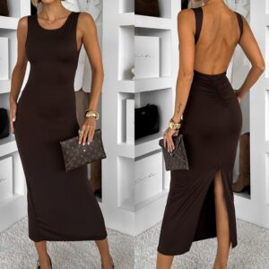 Tmavě hnědé přiléhavé midi šaty TREVY s rozparkem Velikost: ONESIZE