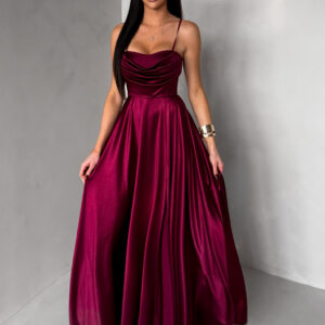 Vínové saténové dlouhé společenské šaty LUNOREX Velikost: ONESIZE