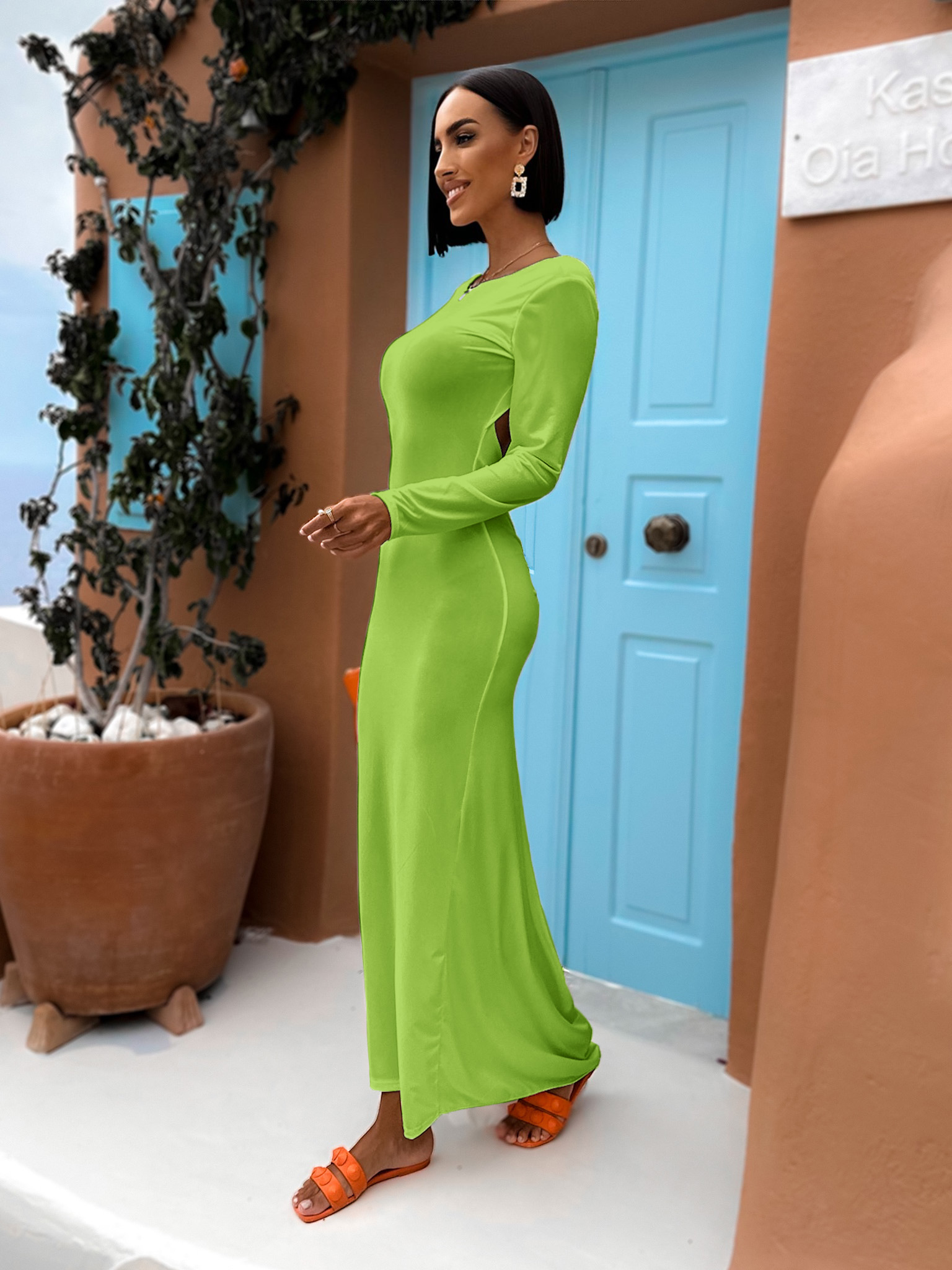 Zelené dlouhé elegantní šaty NINTENI s průstřihem na zádech Velikost: ONESIZE - Obrázek 2