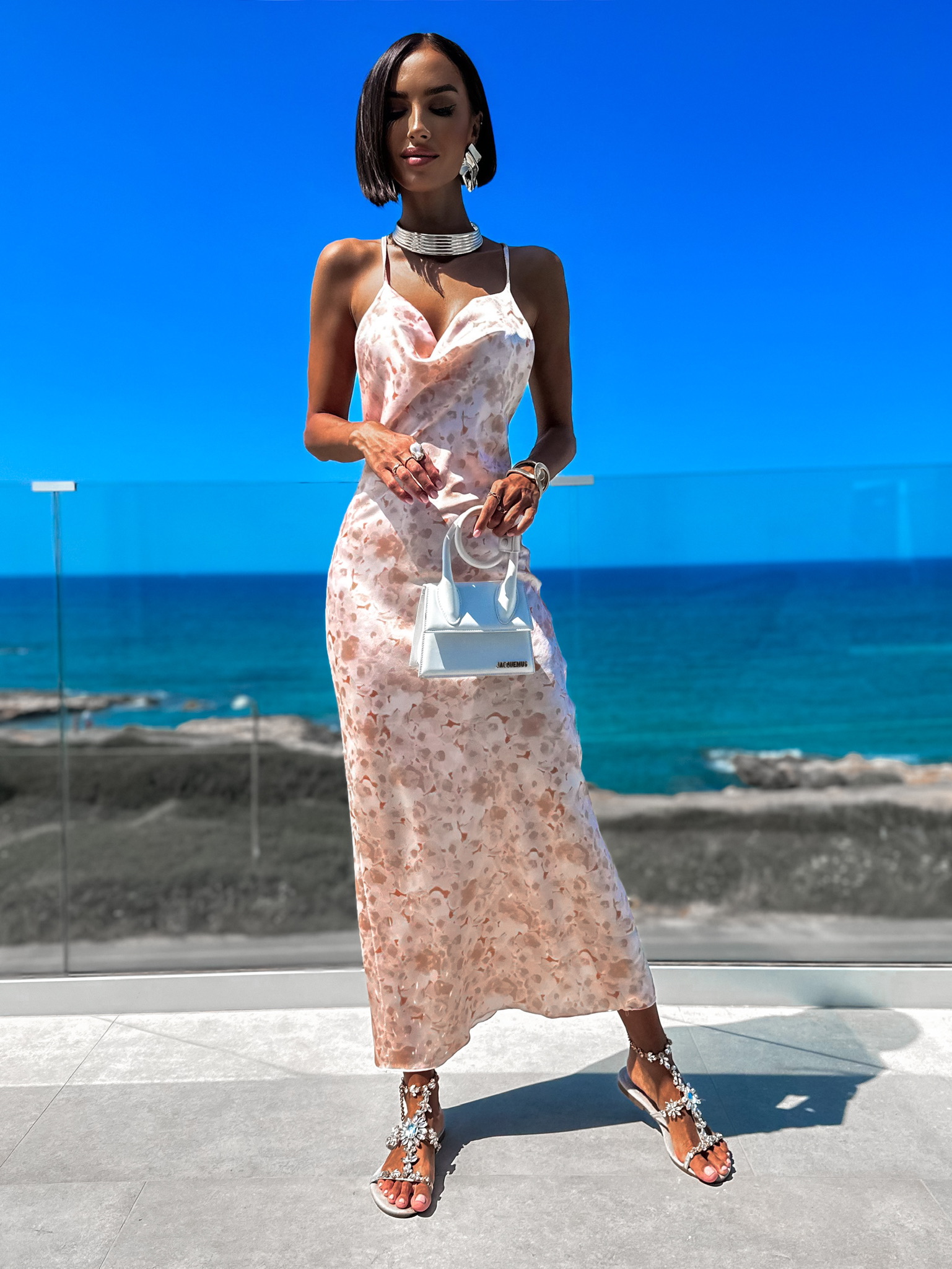 Béžové lesklé elegantní šaty DRAKSEN Velikost: ONESIZE - Obrázek 2