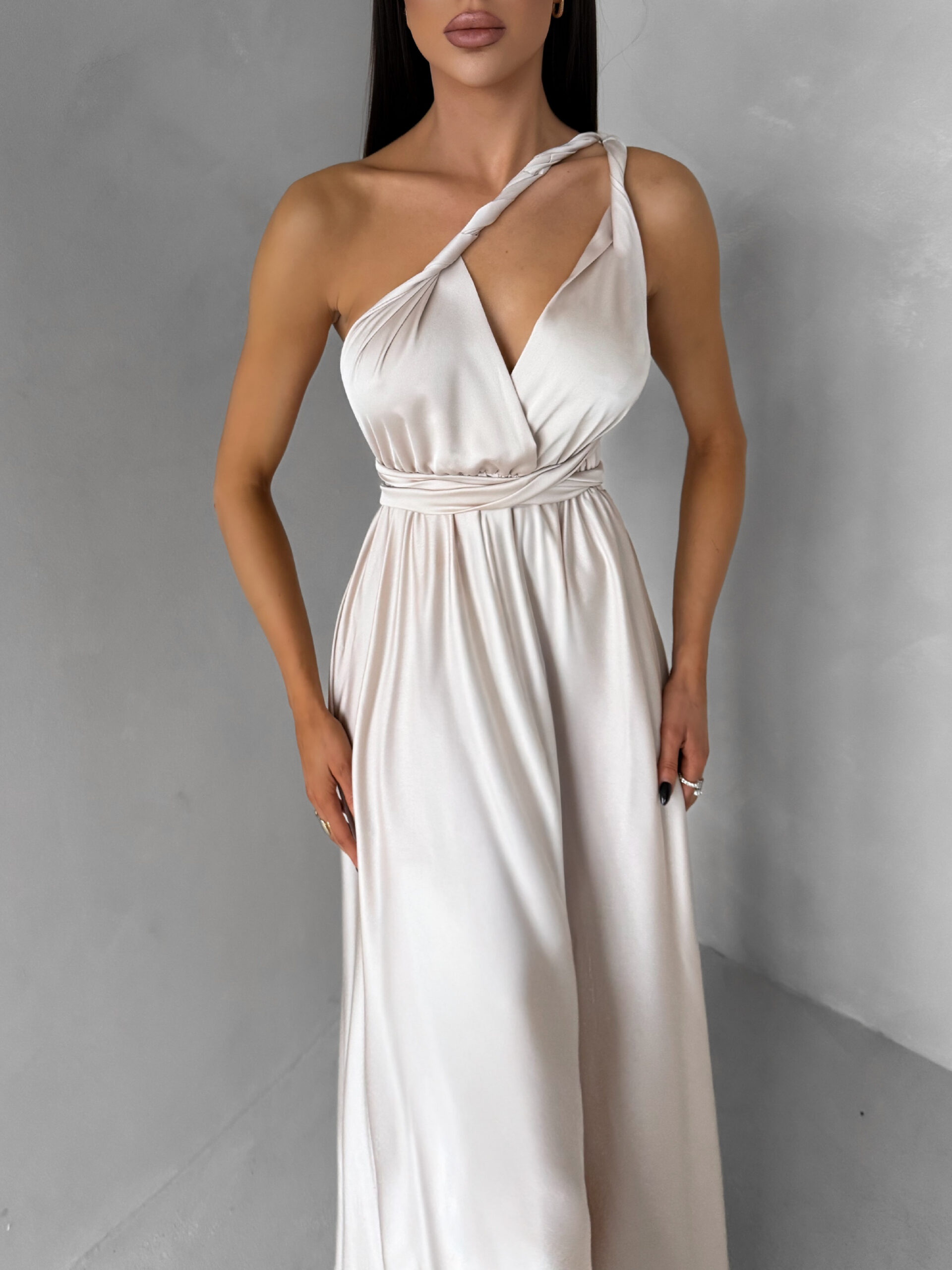 Béžové saténové šaty VALERDY s variabilním vázáním / bez rozparku - Obrázek 3