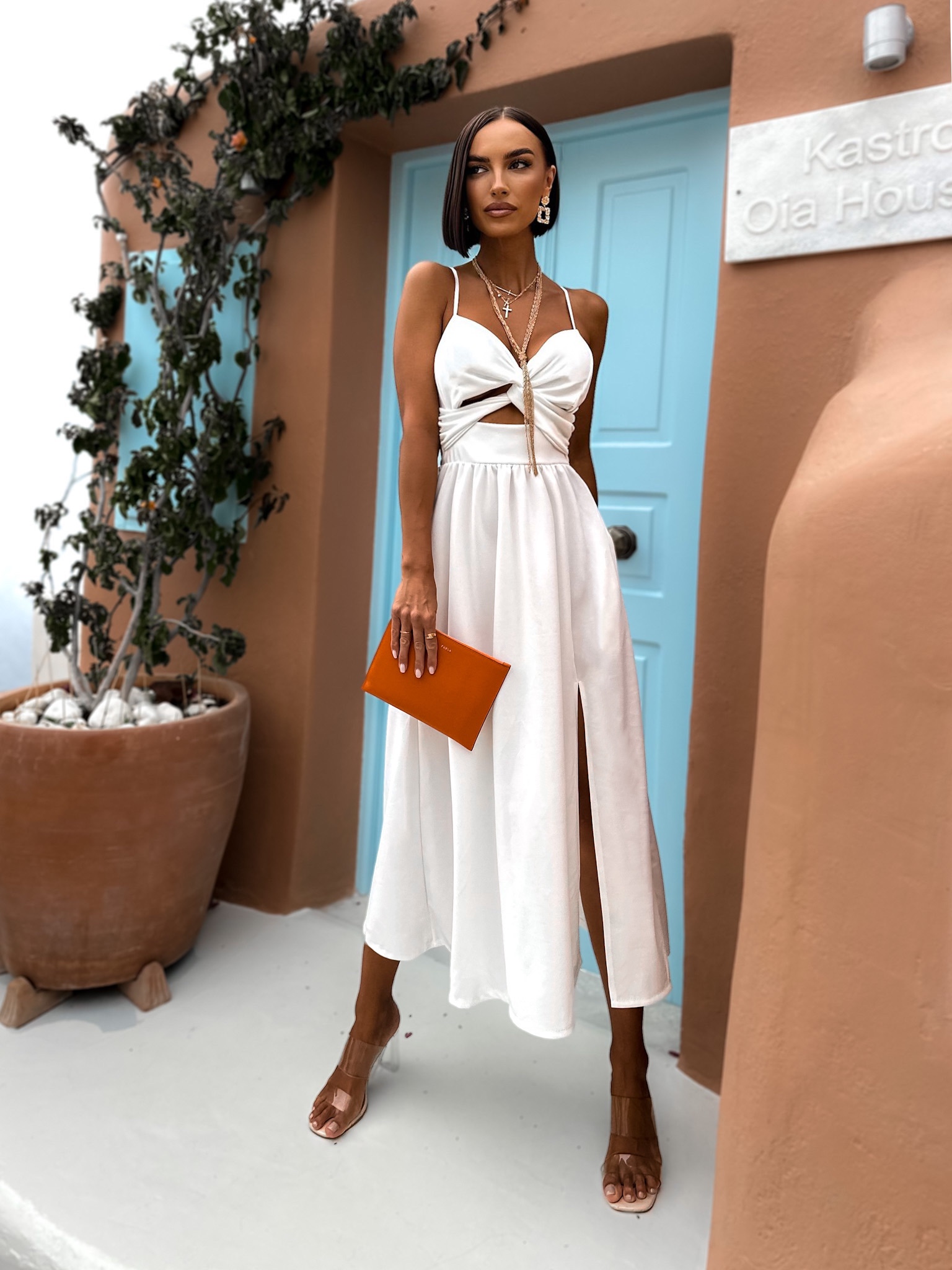 Bílé elegantní šaty CALLANES s rozparkem Velikost: ONESIZE - Obrázek 2