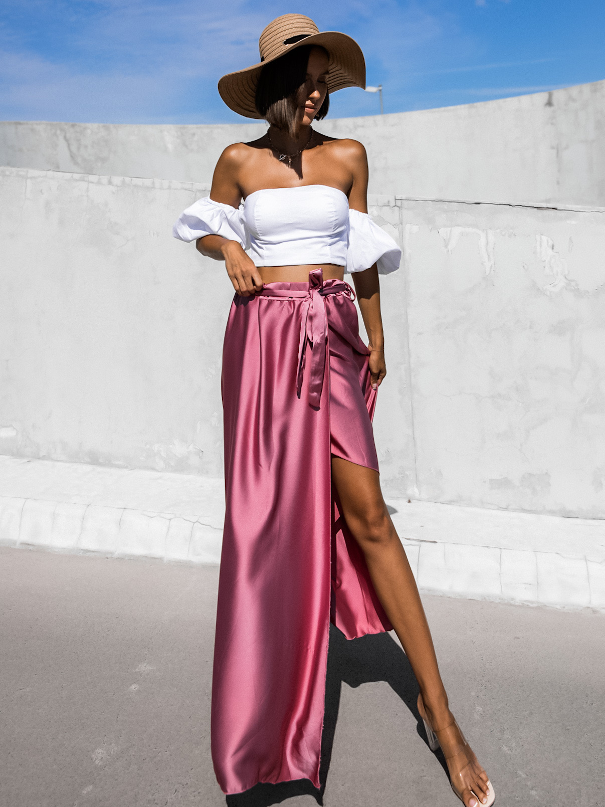 Bílý elegantní crop top DENNER s rukávy - Obrázek 3