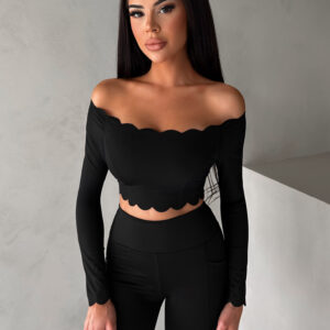 Černý vlnkovaný top URILON s dlouhým rukávem Velikost: M