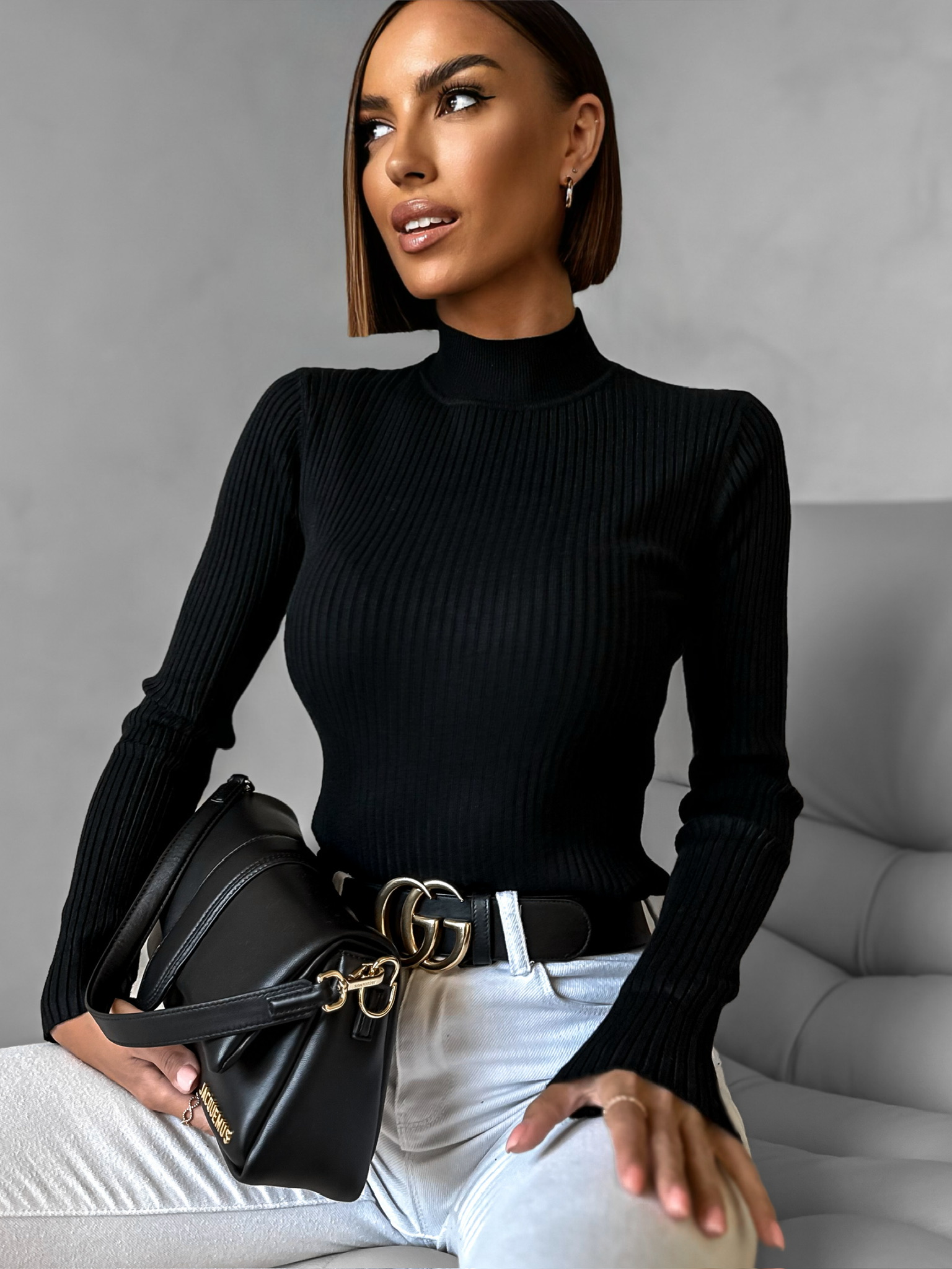 Černý žebrovaný elegantní svetřík CLOELIA Velikost: ONESIZE