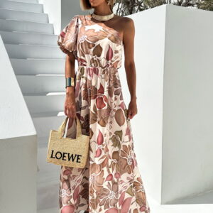 Hnědé dlouhé květované šaty TEODOZ na jedno rameno Velikost: ONESIZE