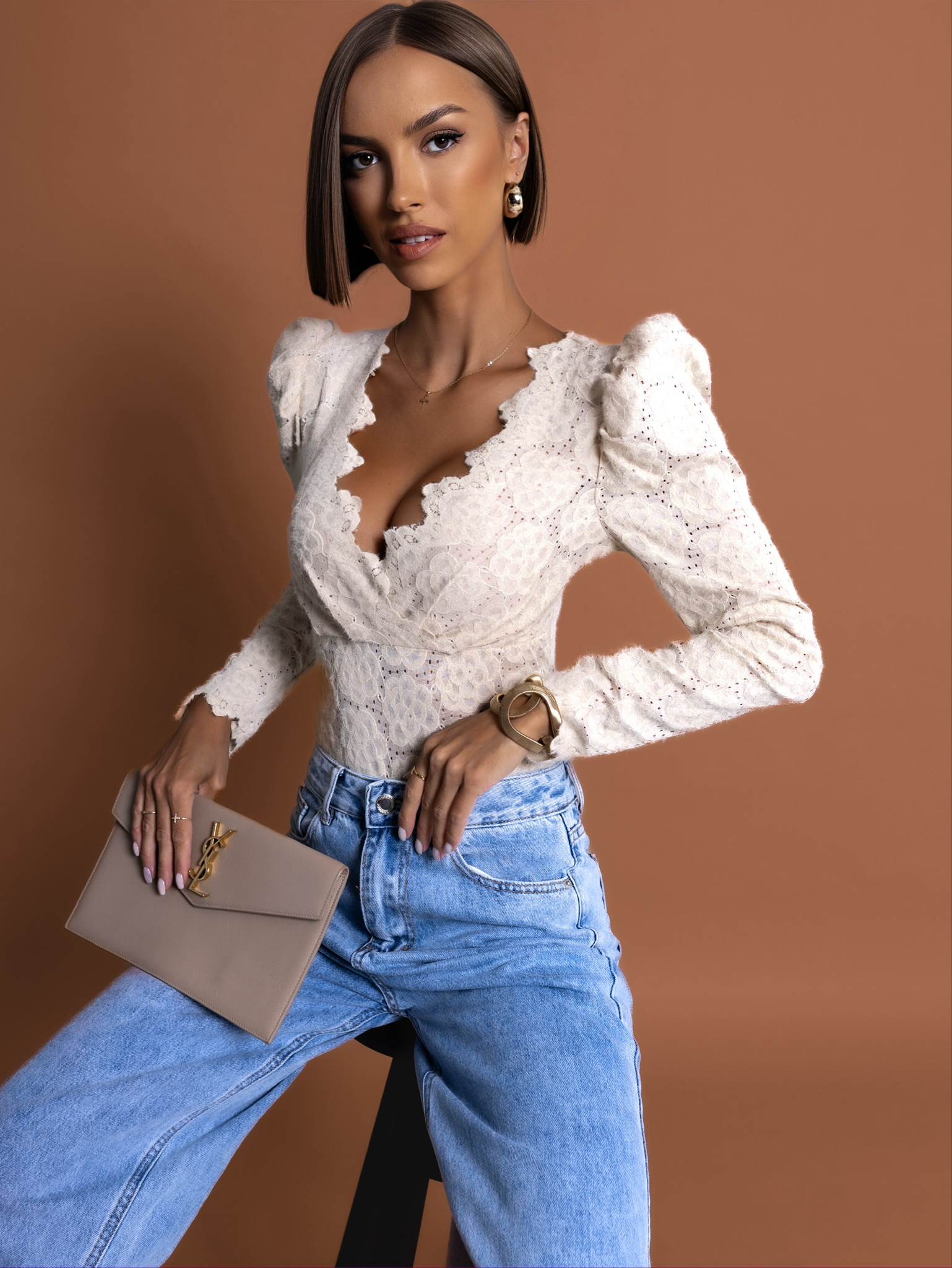 Krémové elegantní body CESAR s výstřihem Velikost: ONESIZE - Obrázek 3