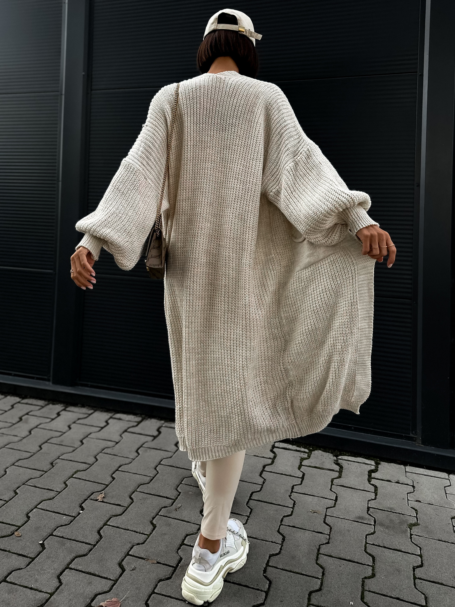 Krémový cardigan KIRAS s balónovými rukávy Velikost: ONESIZE - Obrázek 3