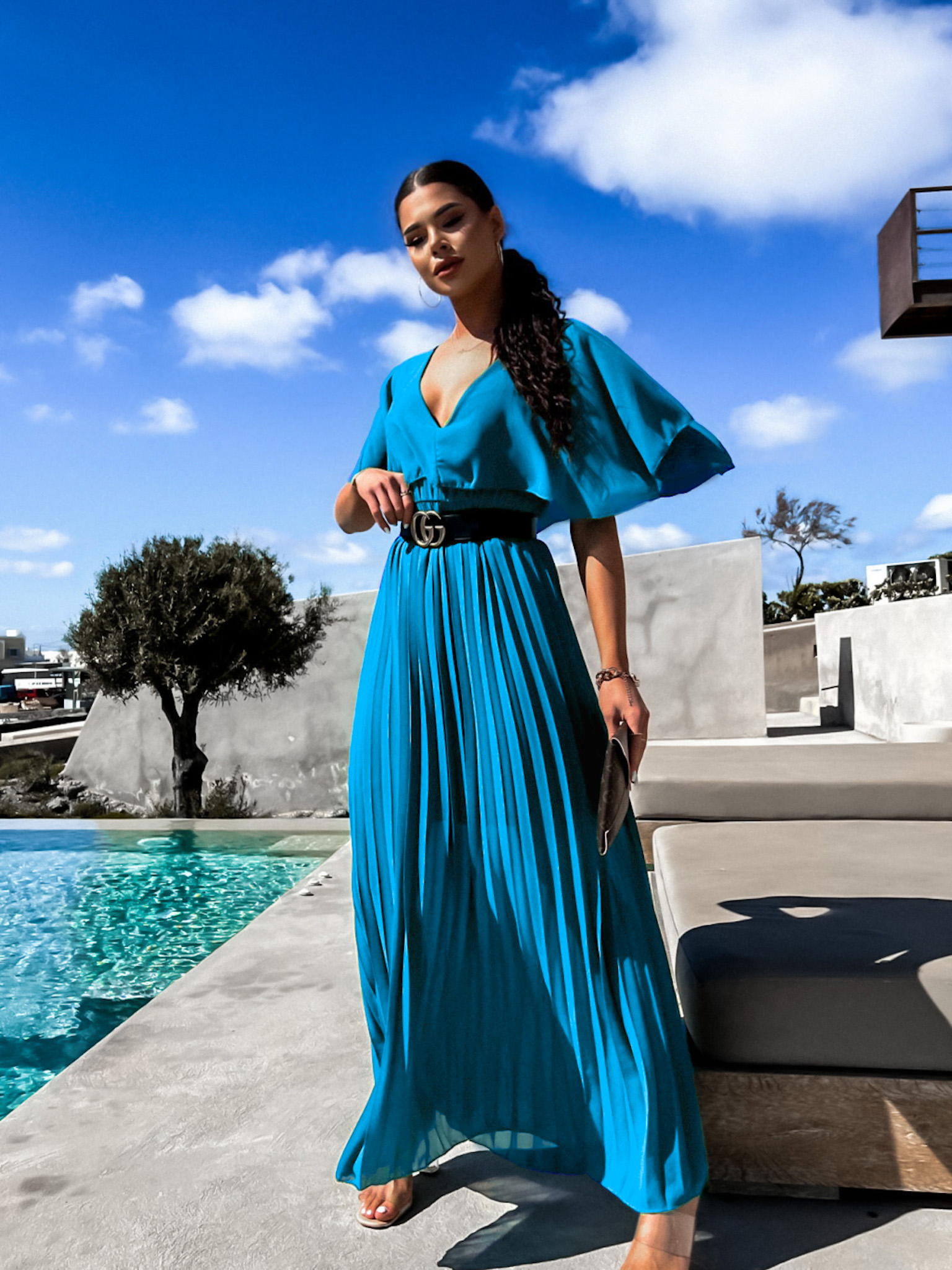 Petrolejové elegantní šaty PARFOMELLE s výsřihem do V Velikost: ONESIZE