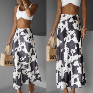 Šedá saténová sukně KNARVIK s kravským vzorem Velikost: ONESIZE