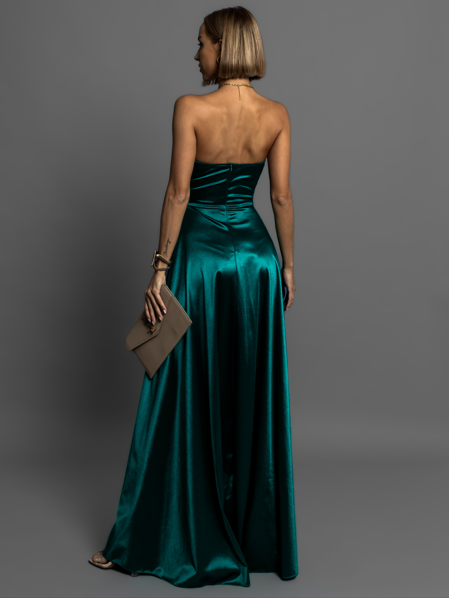 Smaragdové saténové společenské šaty SYCHAEUS bez ramínek Velikost: ONESIZE - Obrázek 3