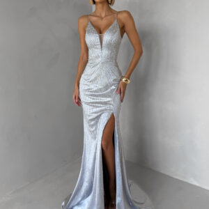 Stříbrné plesové třpytivé šaty RAVELLE s rozparkem Velikost: XL