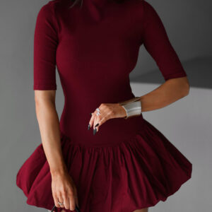 Vínové balónové mini šaty QIANY Velikost: M/L