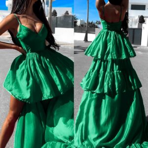 Zelené elegantní šaty NOORILE s volány Velikost: M/L