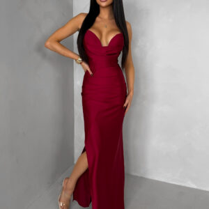 Bordó dlouhé saténové společenské šaty ORIXY s výstřihem Velikost: ONESIZE