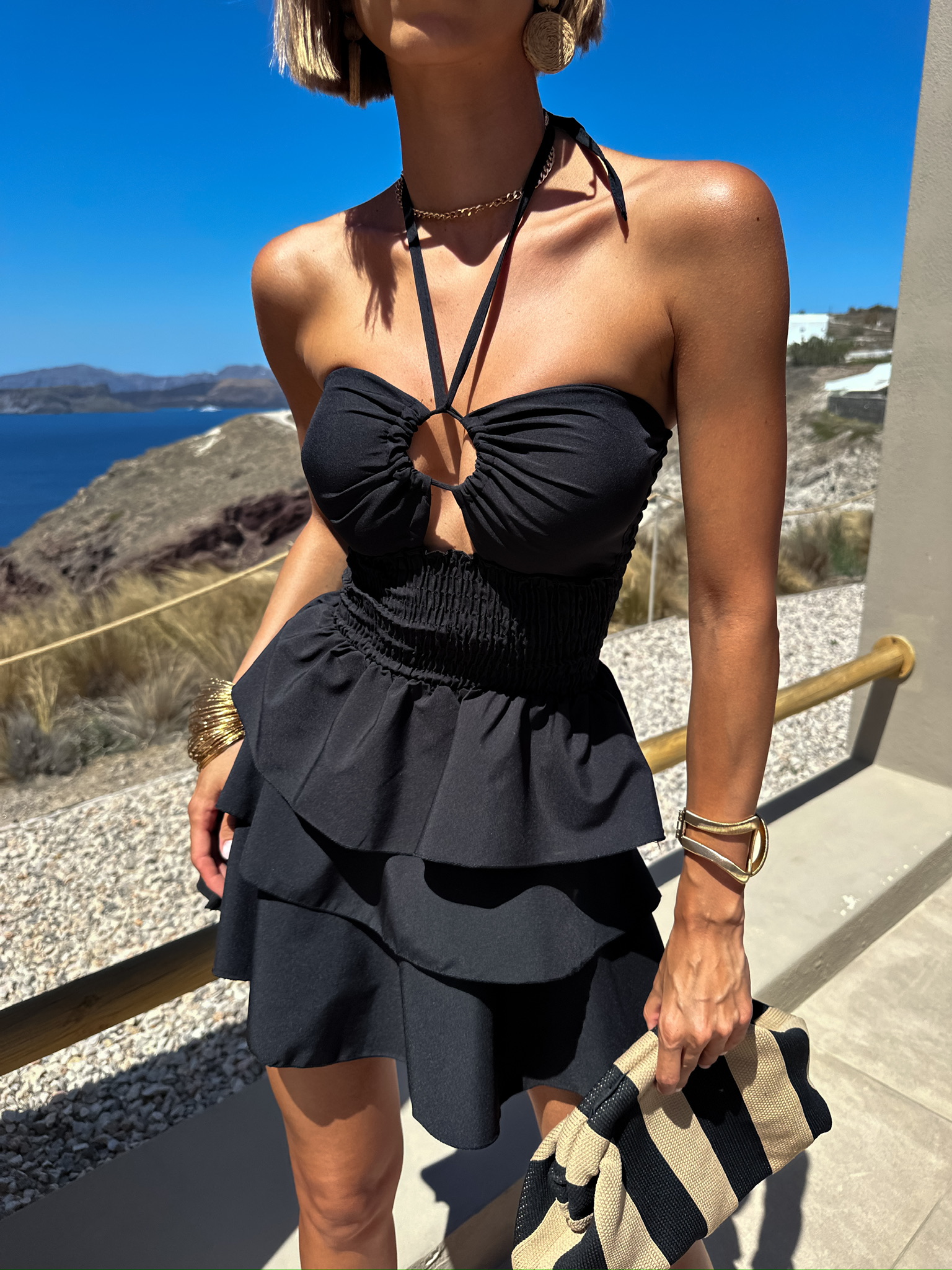 Černé krátké volánkové šaty FOTIS Velikost: ONESIZE