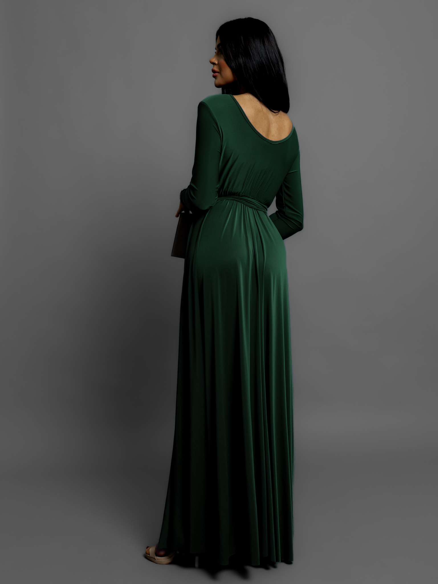 Smaragdové dlouhé večerní šaty JOELLIAN s dlouhým rukávem Velikost: ONESIZE - Obrázek 3