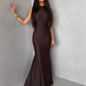 Tmavě hnědé saténové dlouhé společenské šaty LETERA s řasením Velikost: ONESIZE