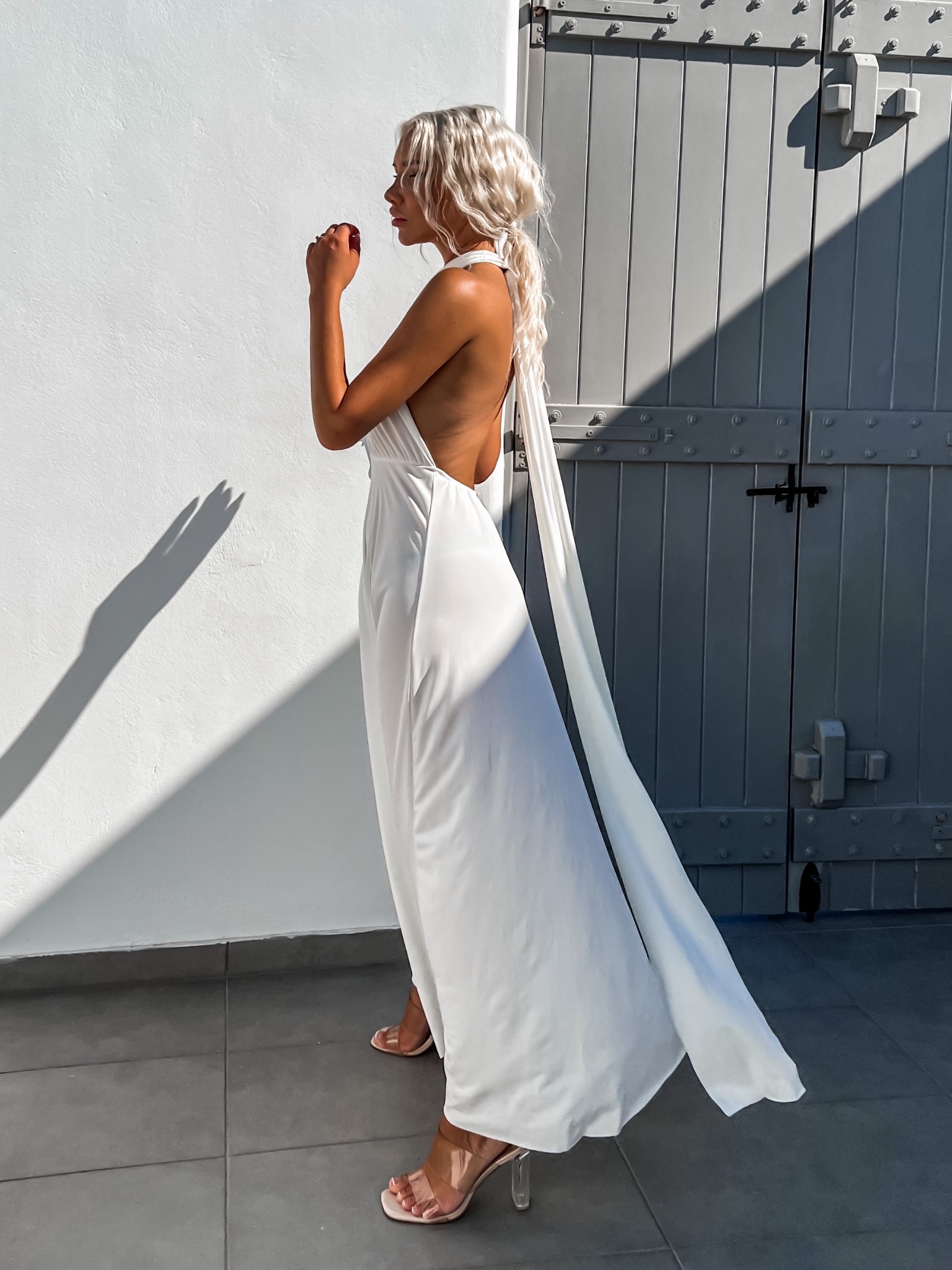 Bílé elegantní šaty BEATRICE s vázáním - Obrázek 2