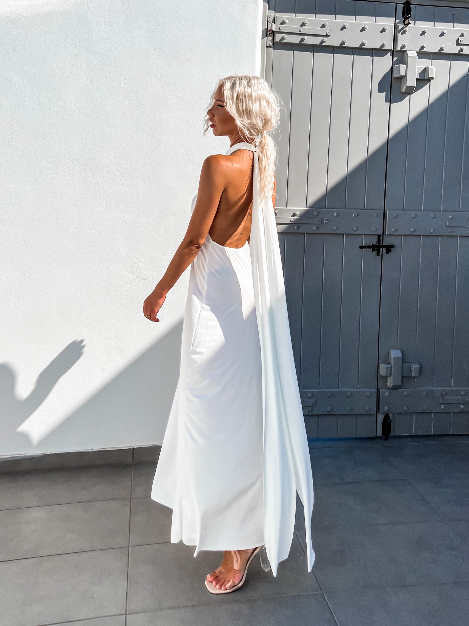 Bílé elegantní šaty BEATRICE s vázáním - Obrázek 3