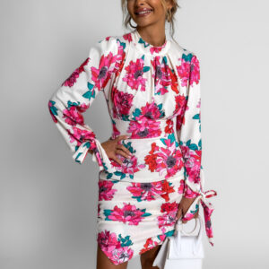 Bílé krátké šaty BRAIS s květinovým vzorem Velikost: ONESIZE