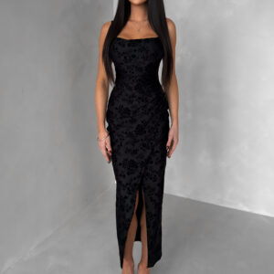 Černé společenské dlouhé šaty KIRETTA s rozparkem Velikost: ONESIZE