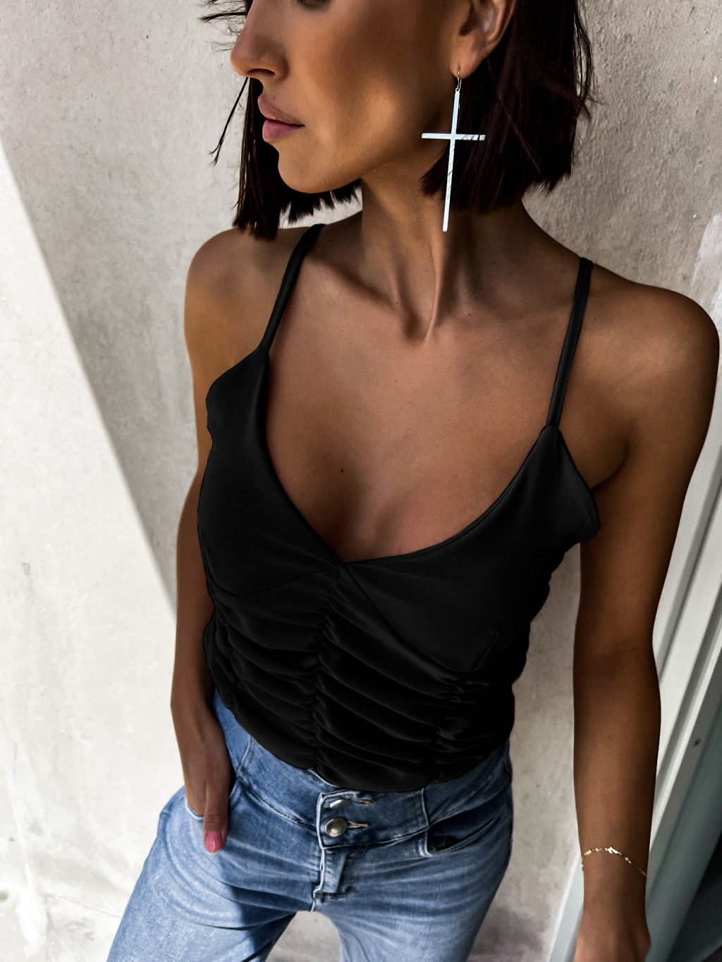 Černý nařasený tílkový top FROLIN Velikost: ONESIZE - Obrázek 2
