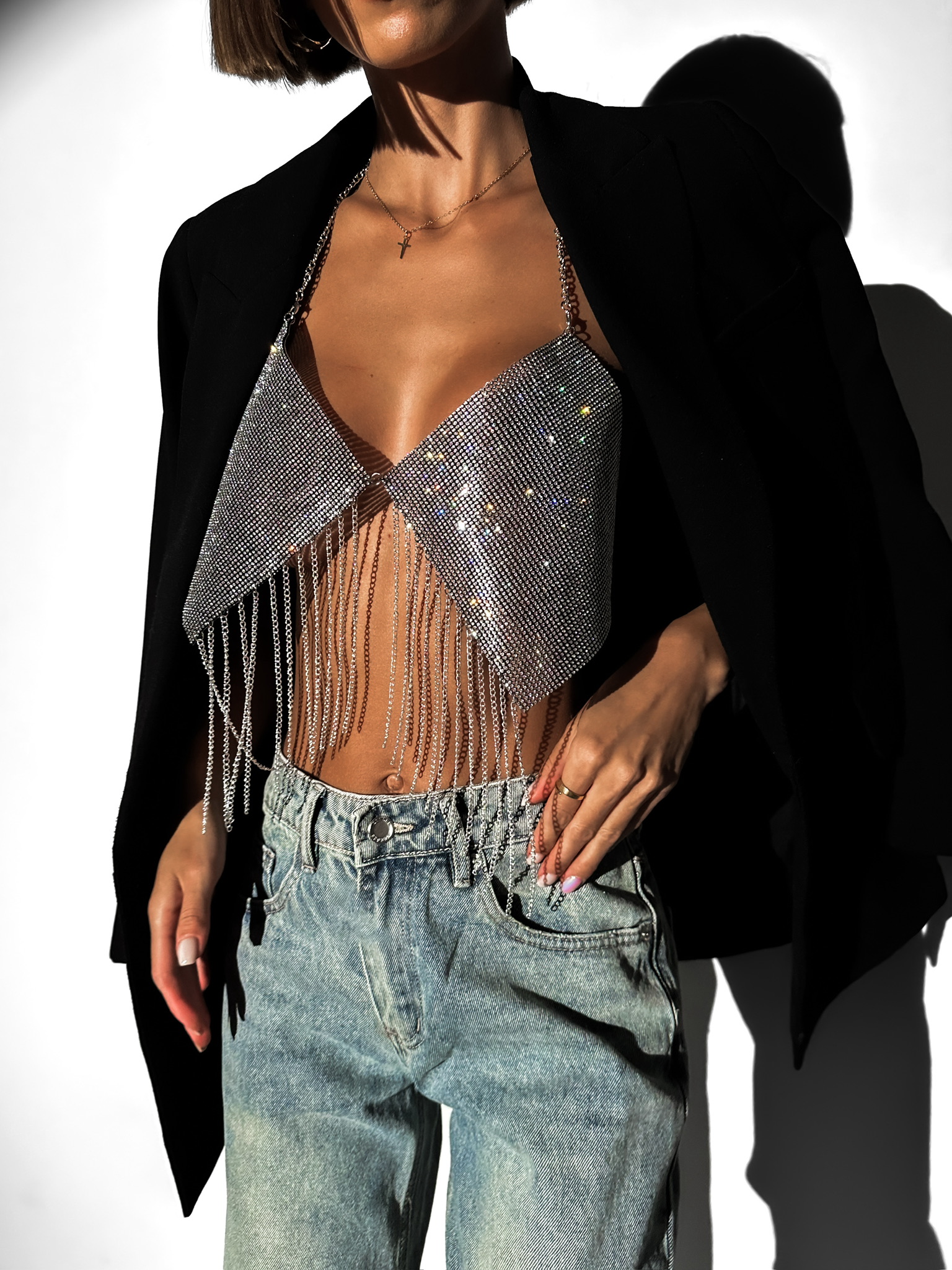 Černý třpytivý flitrový top SELMAR s kamínky Velikost: ONESIZE