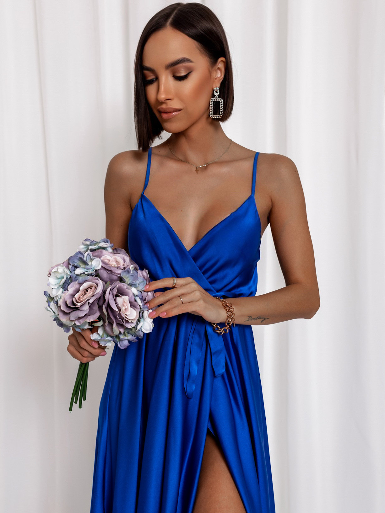 Královsky modré elegantní dlouhé šaty FAIRYTALE - Obrázek 2