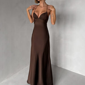 Tmavě hnědé společenské saténové dlouhé šaty ZUNDARA Velikost: S