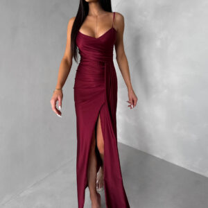 Bordó dlouhé saténové společenské šaty OLIRYA na ramínka Velikost: ONESIZE
