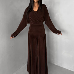 Hnědé dlouhé elegantní šaty SPIRIT s řasením Velikost: M/L