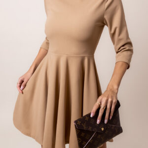 Světle hnědé elegantní šaty GROUND s dlouhým rukávem Velikost: ONESIZE