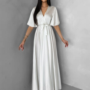 Perleťové  dlouhé saténové šaty GO HOME s páskem Velikost: ONESIZE